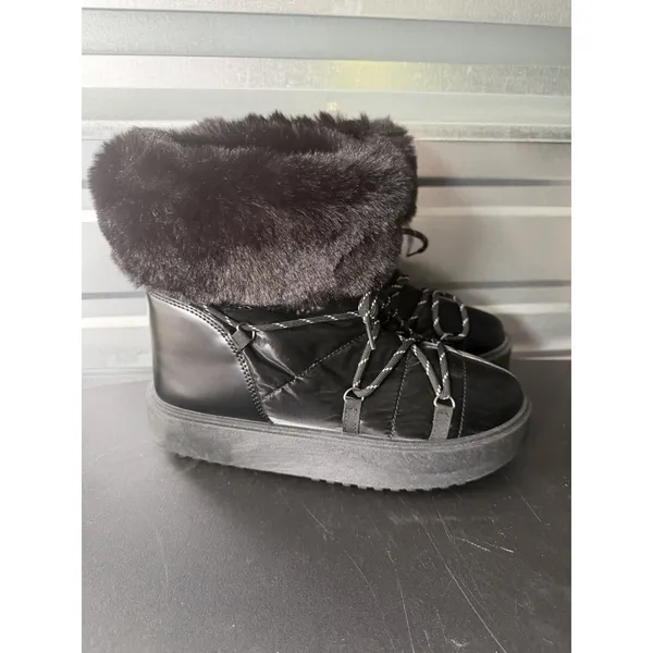 Patent Leather‎ Quilted Black Snow Boots with Fur Size 8 B-2 - Image 2