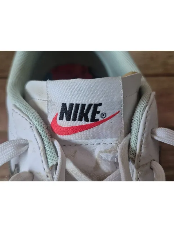Nike Blazer Low Platform Womens 10 White Metallic Silver Iridescent DQ7654-100 - Image 9