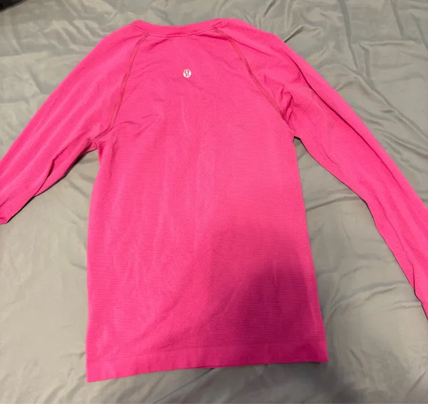 Lululemon Swiftly Long Sleeve Race Length - Image 2