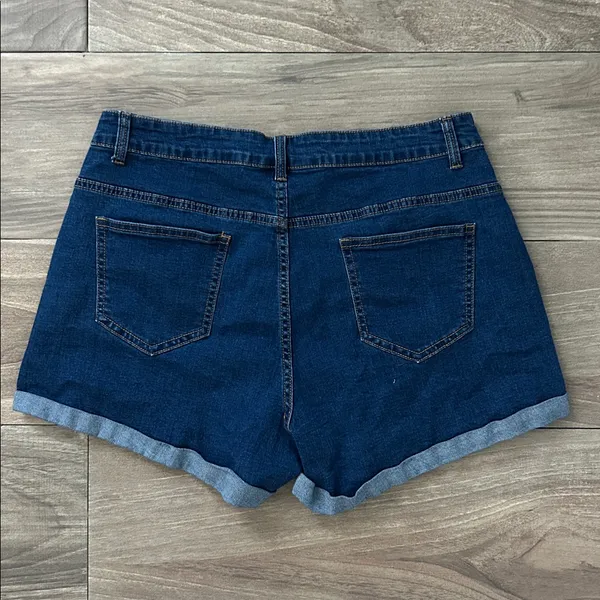 Amazon Stretchy Dark Blue Denim Roll-Cuff Women's Shorts - Image 3