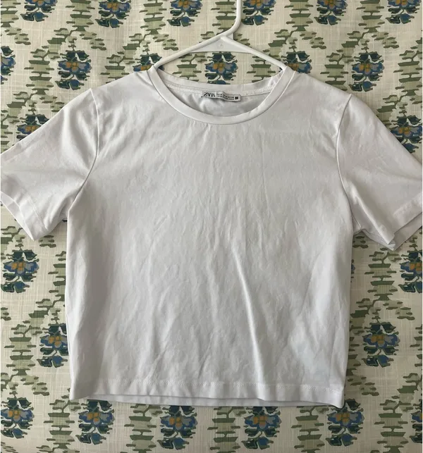 Zara Basic White Tee - Image 4