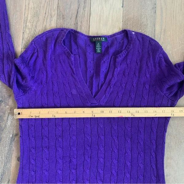 Ralph Lauren Purple Cable Knit Sweater Size Medium - Image 10