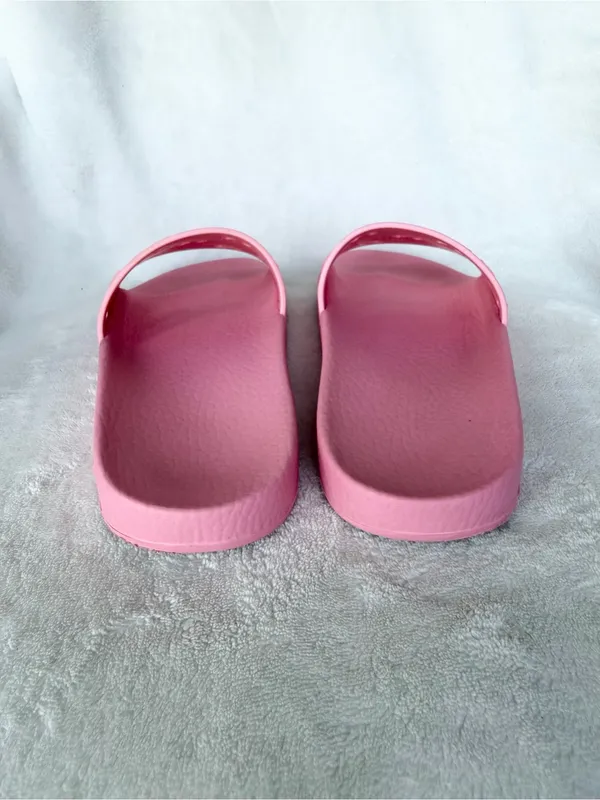 Gucci Pink GG Rubber Slide Sandals Women’s Size 38 (US 7.5) Made in Italy - Image 5