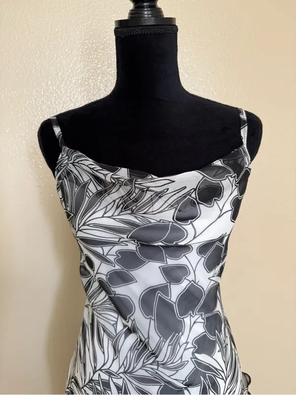 B. Smart Vintage Y2K Floral Midi Dress Size 4 Asymmetrical Ruffle Black White - Image 5