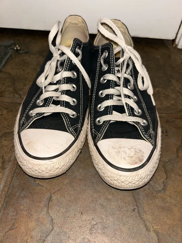 Black Low Top Converse Sneakers - Image 2