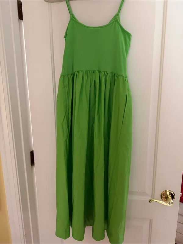 Bright green front tie midi dress NWT - Image 2
