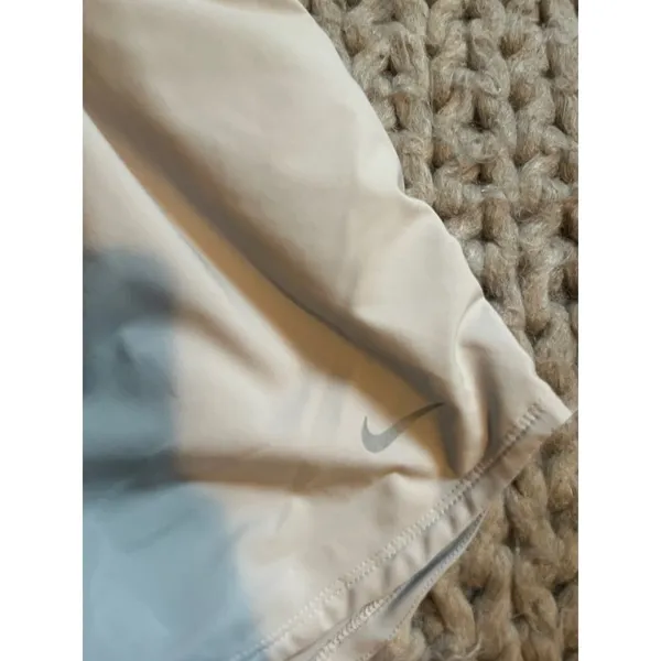 Nike Dri-fit high rise 3 inch work out shorts light grey size med - Image 2