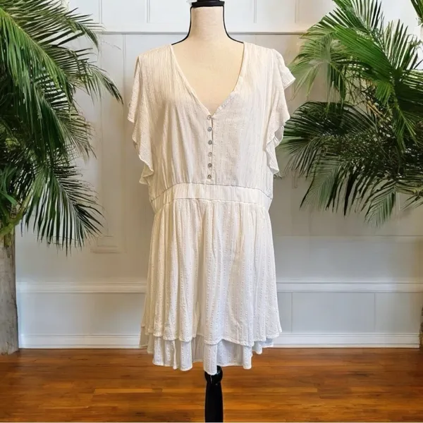 SHOWPO White Flutter Sleeve Tiered Mini Dress - Size 16 / 20 AU - Image 2