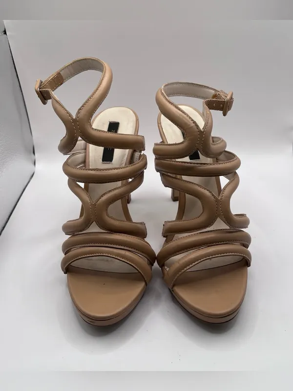 Zara nude strappy high-heeled sandals, distinctive padded size 39 US 8.5 - Image 3