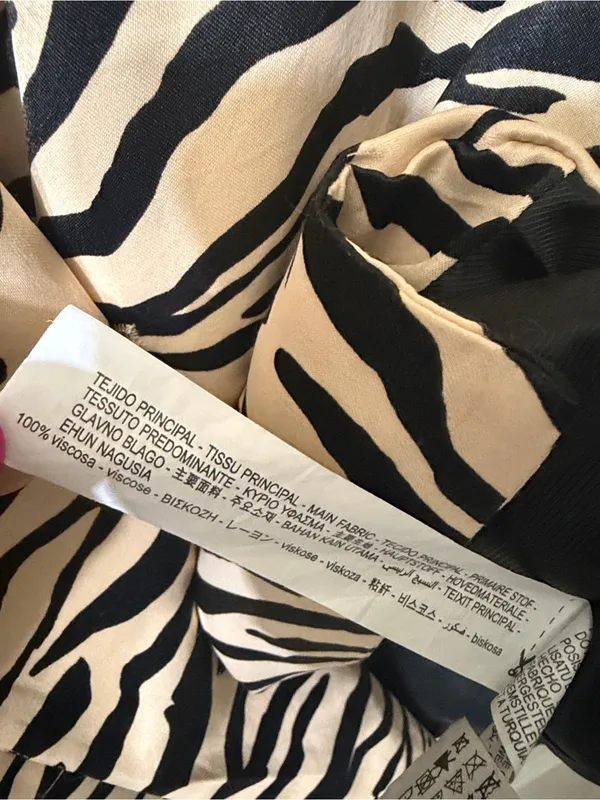 Zara Zebra Print Satiny Double breasted Blazer Size Small.EUC - Image 8