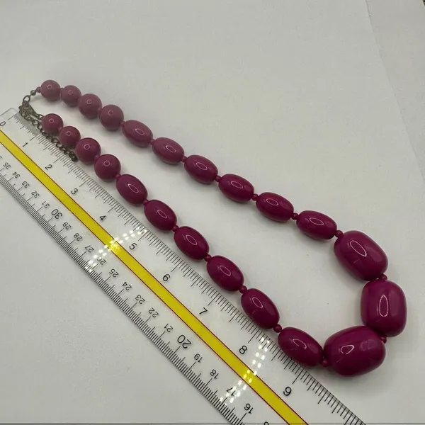 Chunky pink beaded necklace Pink - Image 8