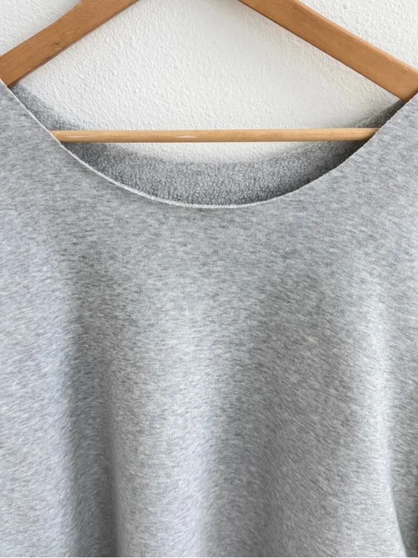 Gray off the shoulder sweatshirt Size XXL - Image 2