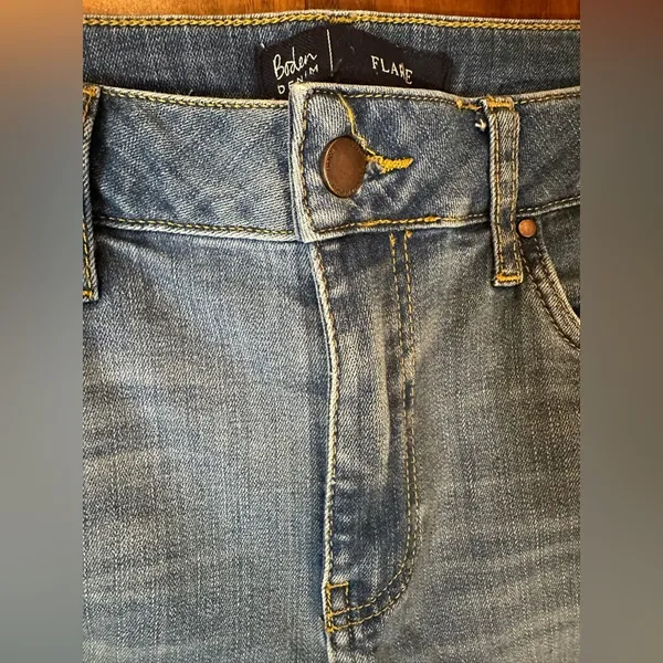 Boden Denim Flare Jeans - Image 6
