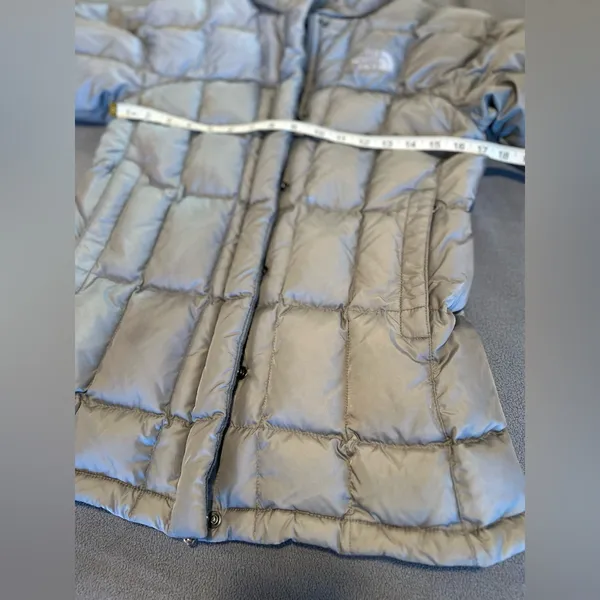 THE NORTH FACE Women’s Sz: XS Puffer Jacket Silver Goose Down Fill Quilted. - Image 5