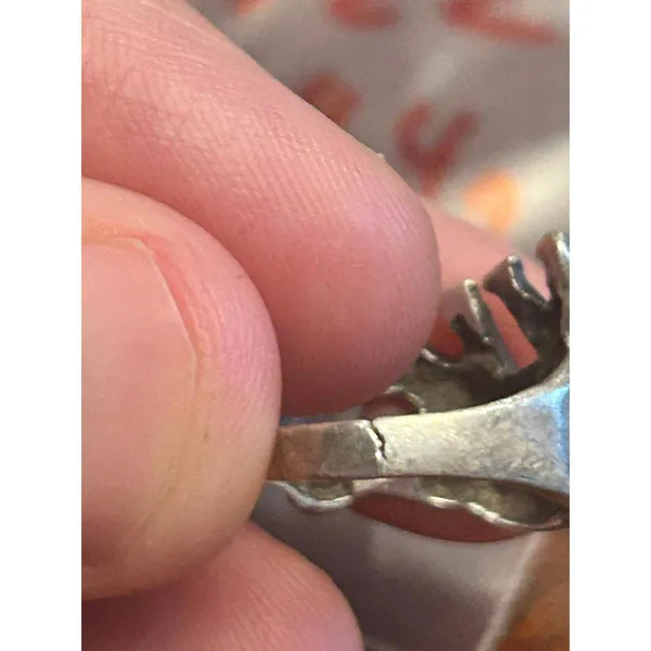 925 Stelring Silver Ring Size 4 Very Cute V22 2.44g Scrap Damaged elephant - Image 8