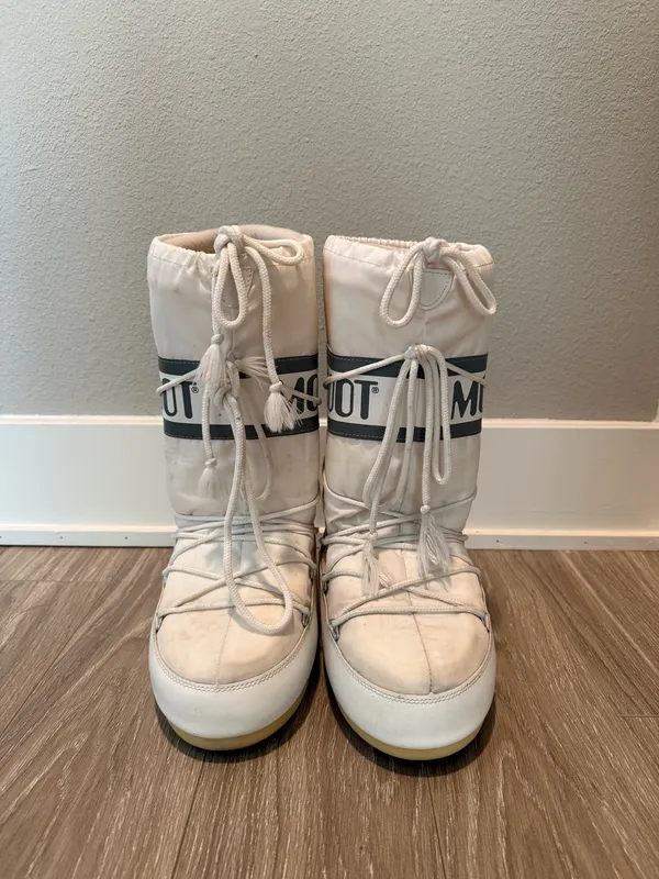 Moon Boots - Image 2