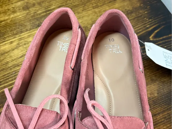 Time And Tru Pink Suede Loafers Size 10 - Image 4
