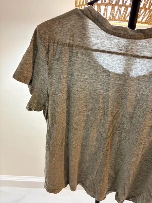 PINK Victoria's Secret Gray Short-Sleeve 'Bombshell' Graphic Tee - Image 5