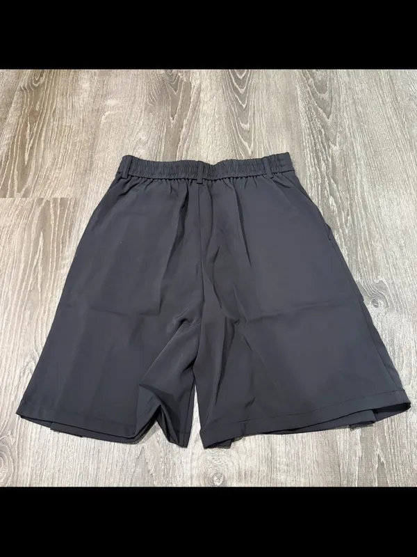 NWT Halara Black Flow Pleated High Rise Shorts - Image 2