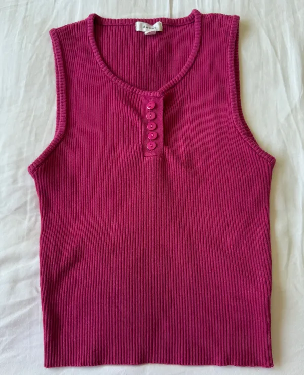 Hot Pink Ribbed Button-Up Tank Top 💖 Y2K Barbie Core | Size S/M | Stretch Knit Summer Essential - Image 3