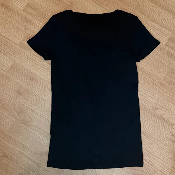 GAP Black Short Sleeve Tee - Image 3