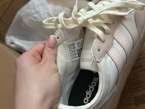 Adidas Sneakers Women’s - Image 2