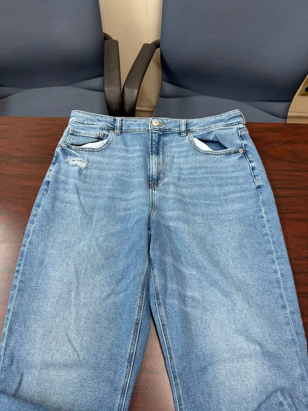 American Eagle Stretch Mom Jean Denim Jeans Size 14 - Image 2