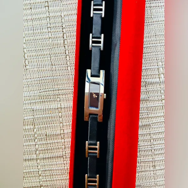 LOVELY❤️DRESSY🌹SEXY 🔥GUCCI watch💖 - Image 6