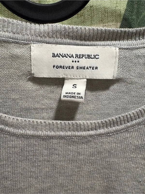 Banana Republic Light Gray Long Sleeve Crewneck Sweater - Image 2