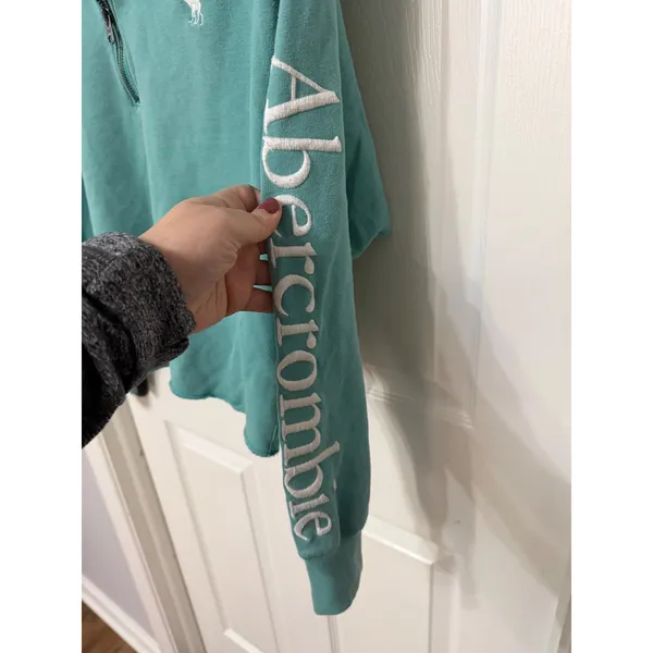 Abercrombie & Fitch Teal Quarter Zip Cropped Hoodie‎ Y2K Sleeve Logo M - Image 2