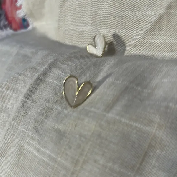 Gold and white enamel earrings - Image 4