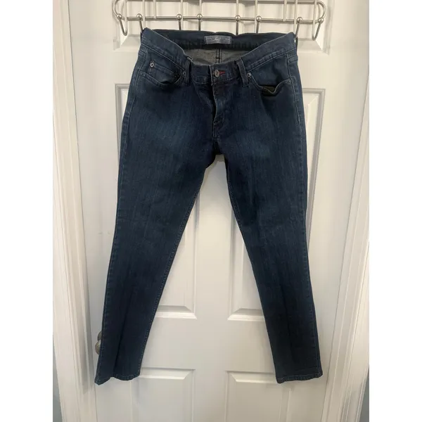 Levi’s Dark Wash Skinny Jeans Women’s Denim Slim Fit 11 pre loved - Image 6