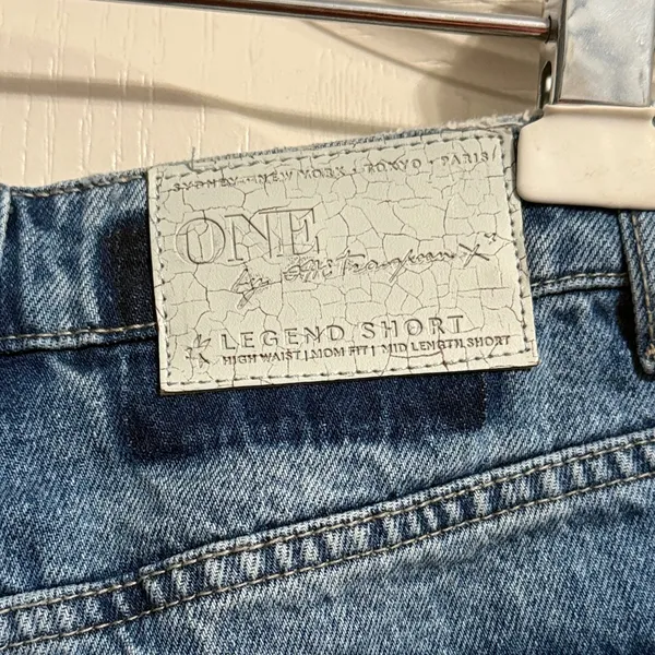 One Teaspoon High Waist Legend Distressed Frayed Mom Shorts Y2K Indie Sleaze 22 - Image 4