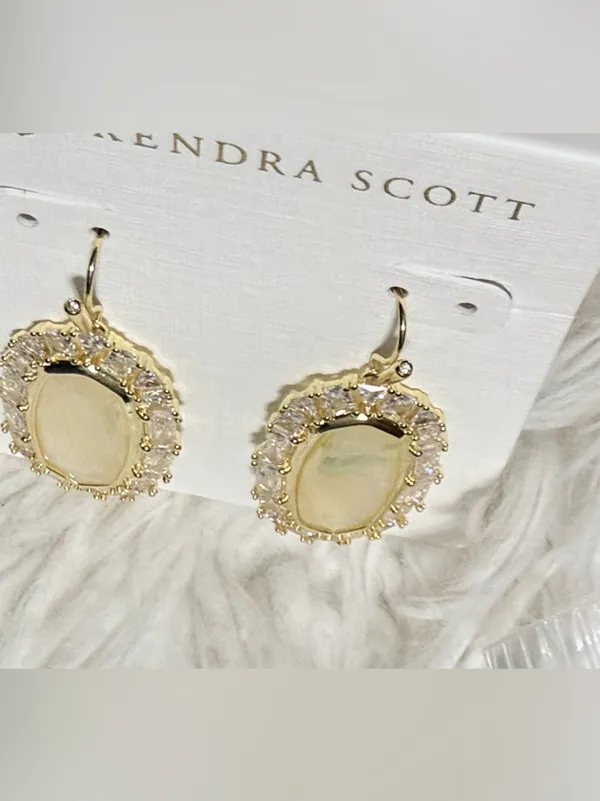 💫 Kendra Scott Elle Crystal Frame Drop Earrings - Image 4