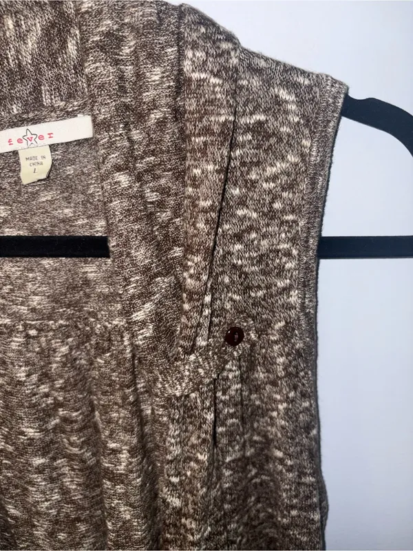Fever Open-Front Sleeveless Knit Vest in size Large - Image 4
