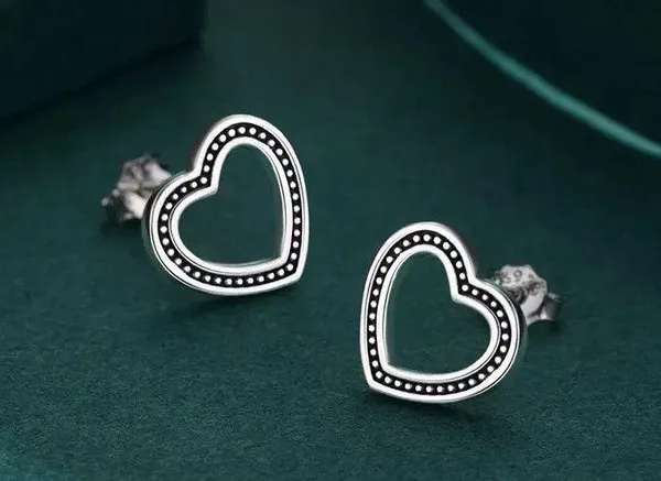 925  Vintage Heart Stud Earrings - Image 4