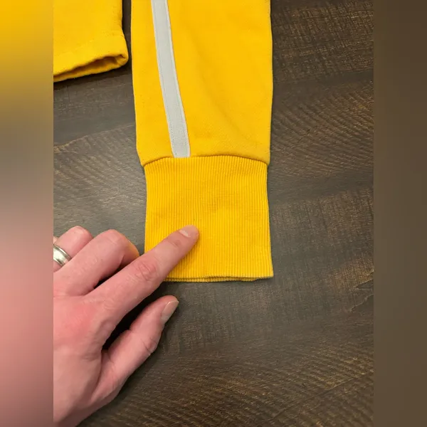 Gymshark Women Yellow Legacy Cropped Pullover Sweater Size S Stretch Gym Yoga - Image 10