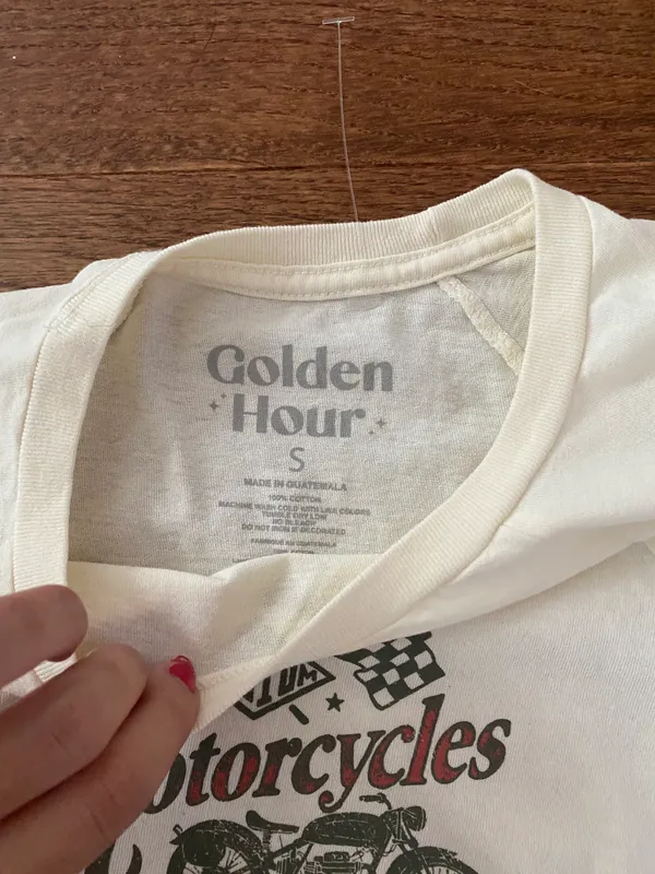 PacSun NWOT Golden Hour motorcycle parts and service graphic cropped baby tee - Image 2