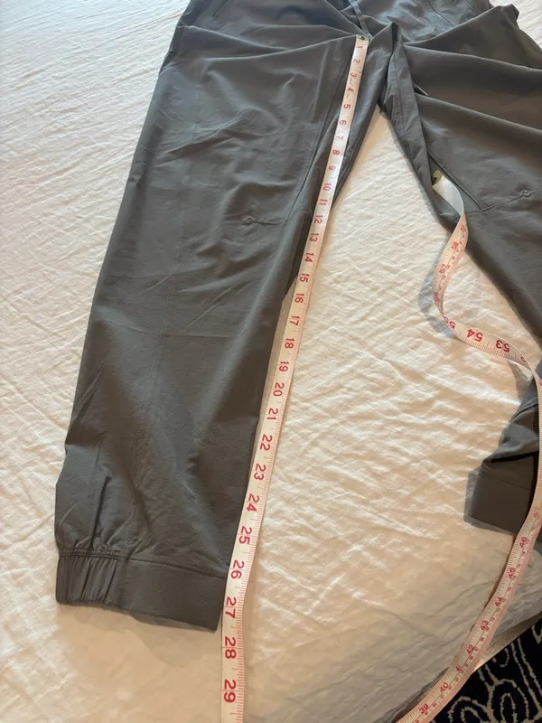 Lululemon license to train high rise‎ pant in nomad size 8 - Image 6
