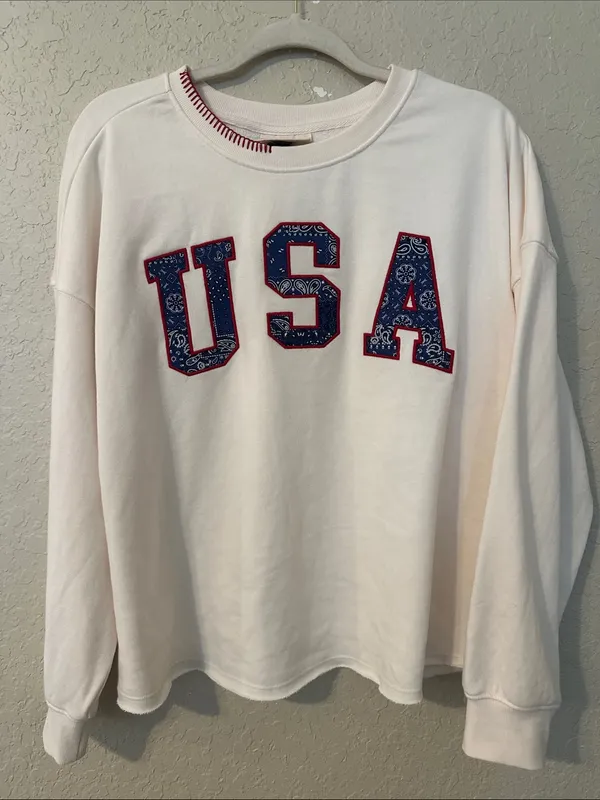 Universal Threads Cream Crewneck Sweatshirt with USA Appliqué NWT 4 - Image 4
