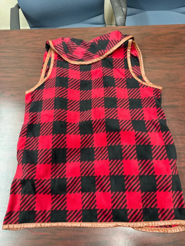 Simply Southern Buffalo Plaid Fleece Sleeveless Wrap Cardigan Size Small - Image 3