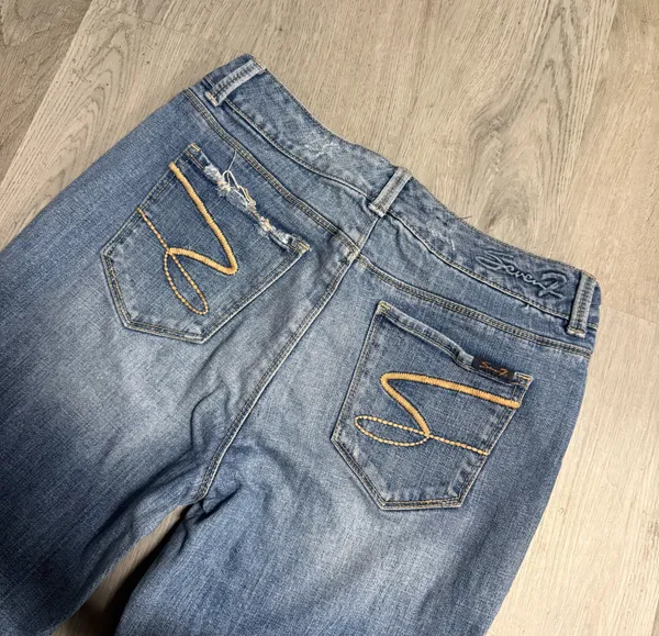 Seven7 sexy flare jeans - Image 4
