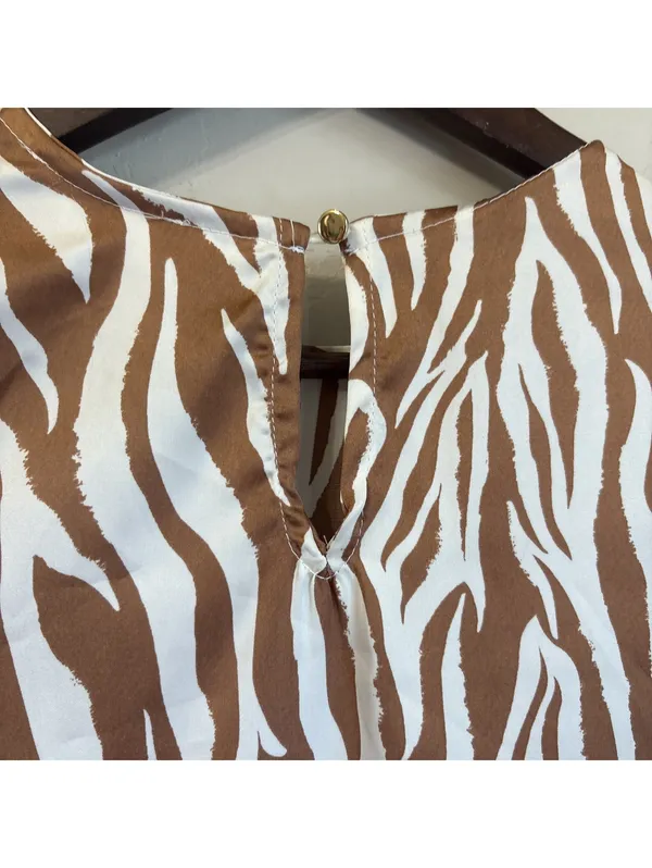 Bohme Brown White Zebra Print Satin Short Sleeve Top Keyhole Back Size S NWT - Image 3