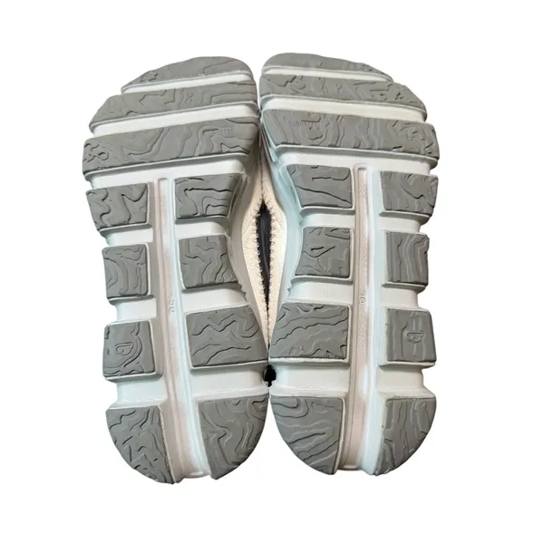 On Cloud Cloudaway Sneaker in Gray Asphalt Ivory - Image 7
