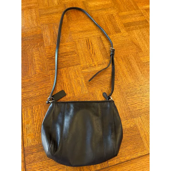 Coach Colette Black Pleated Leather Crossbody adjustable Bag - Image 8