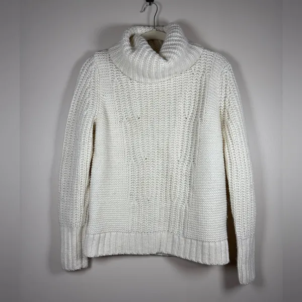 Banana Republic Chunky Cream Cowl Turtleneck Neck Sweater Sz M - Image 2