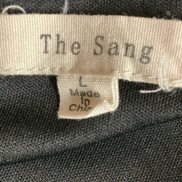 The Sang Size Large Black Off The Shoulder Top. Preloved - Image 3