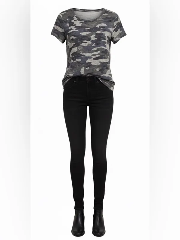 J. Crew Gray Camo Short Sleeve Tee - Image 5