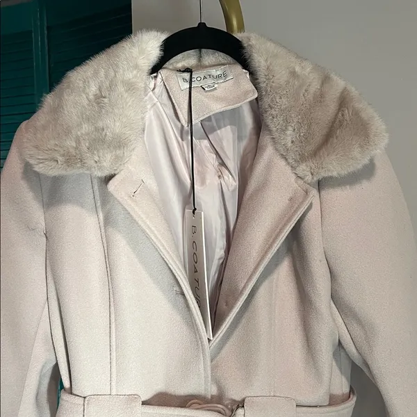 NEW NWT Tan layering coat elegant faux fur pocketed peacoat spring jacket - Image 3