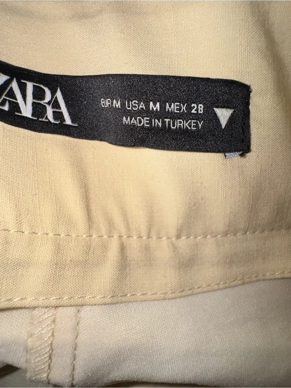 Zara Cream High-Waist Shorts - Image 4